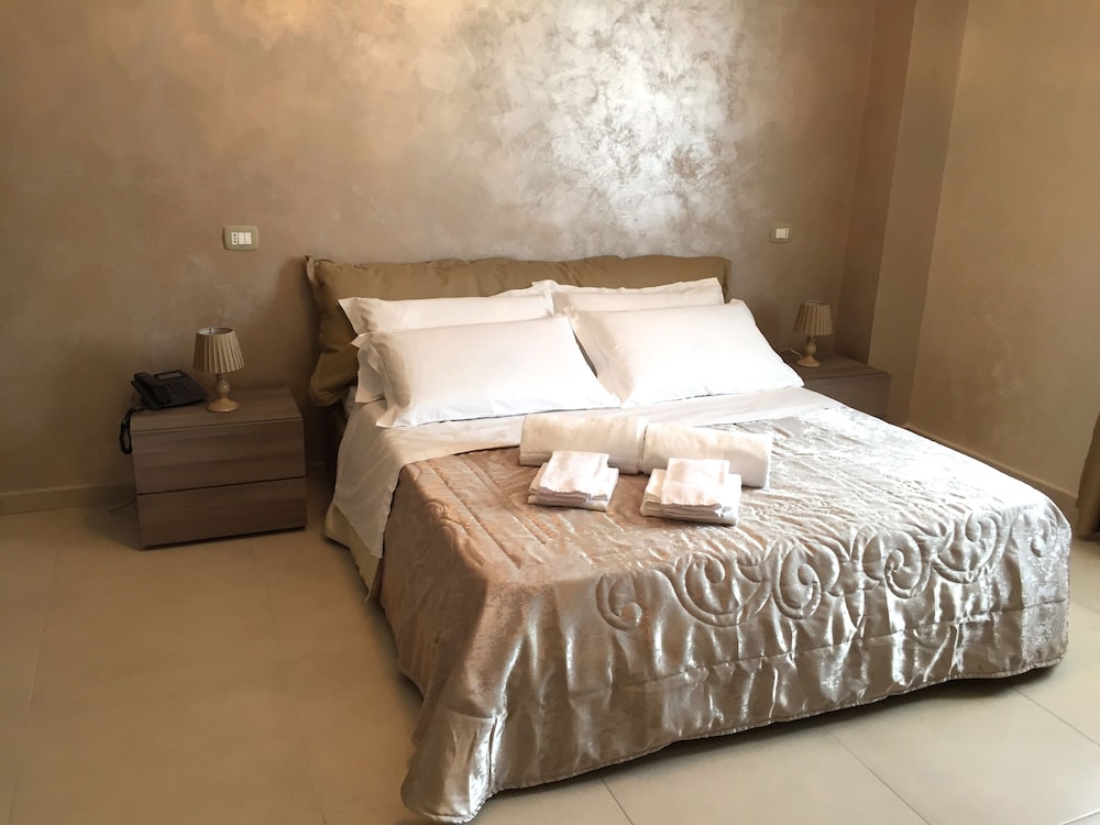 COMFORT, DOUBLE BED