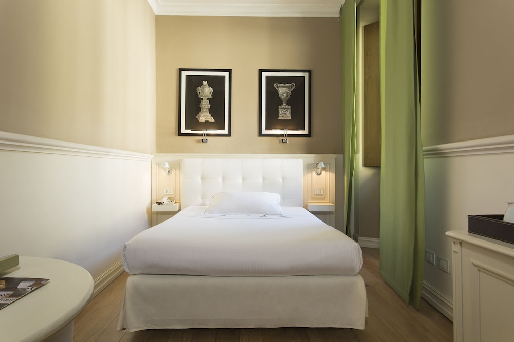 Grand Hotel Cavour 9/76