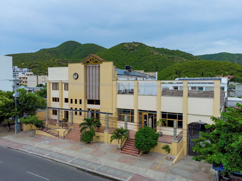 Hotel Sansiraka by GEH Suites in SANTA MARTA