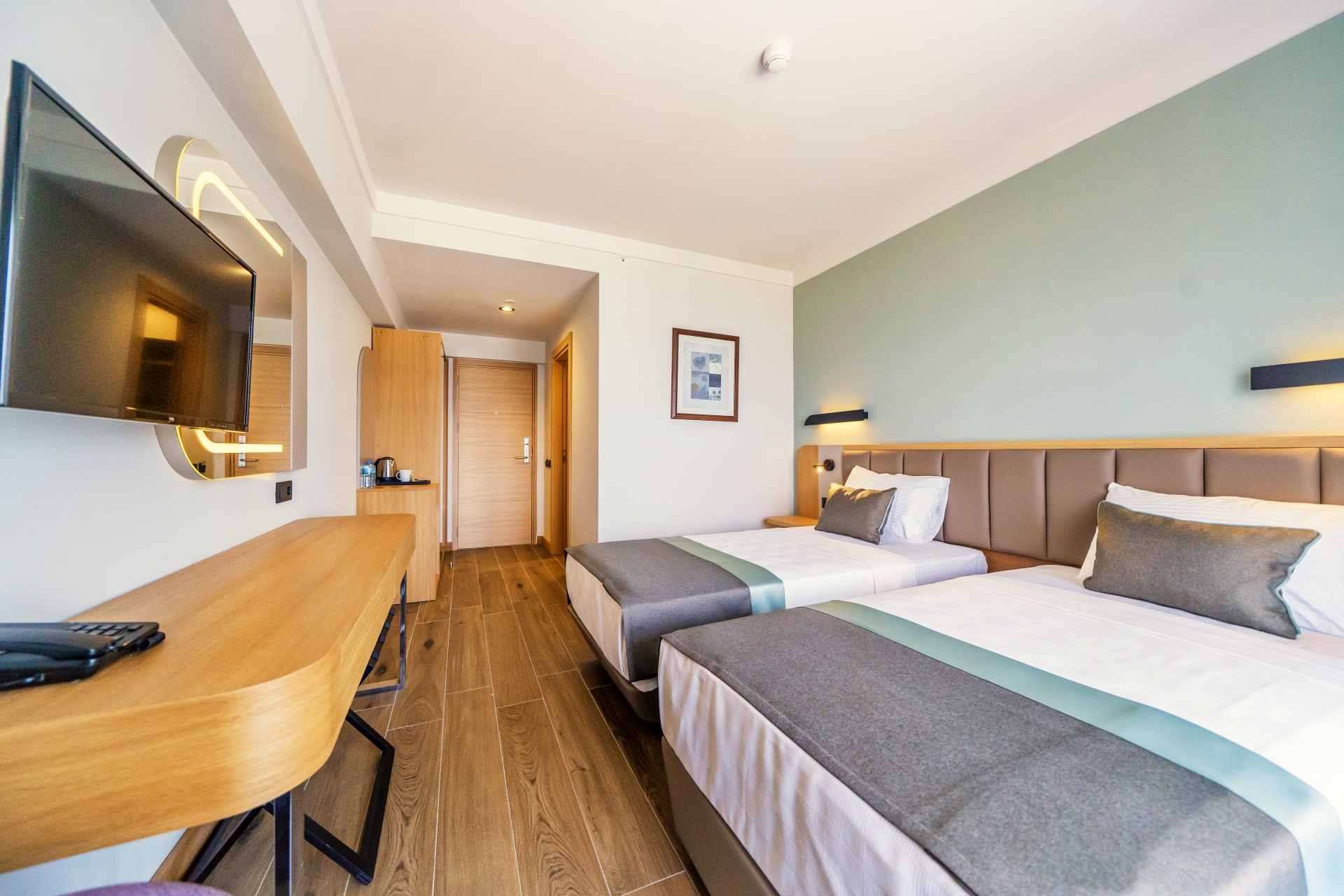 Room, Double Bed, Lateral Side Sea View