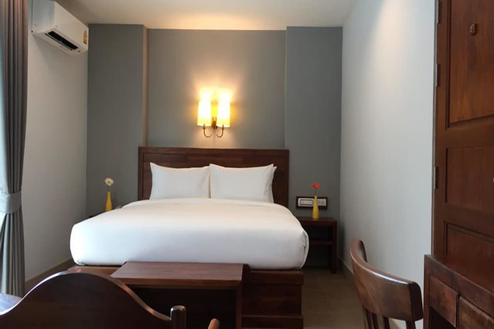 Room at Carunda Hotel, SATTAHIP