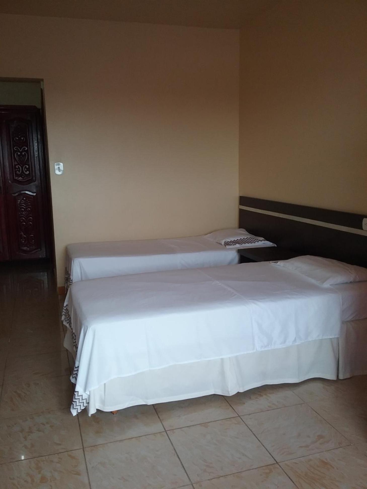 غرفة كبيرة بسريرين منفصلين، Hotel Saint Paul 6/10