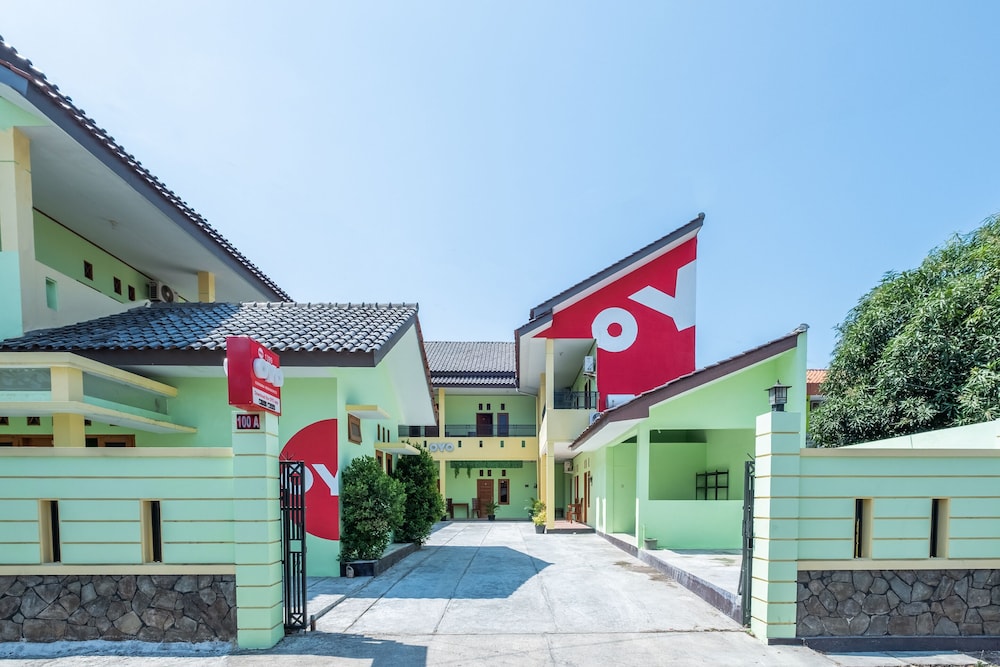OYO 1399 Cemara Residence Syariah 9/39