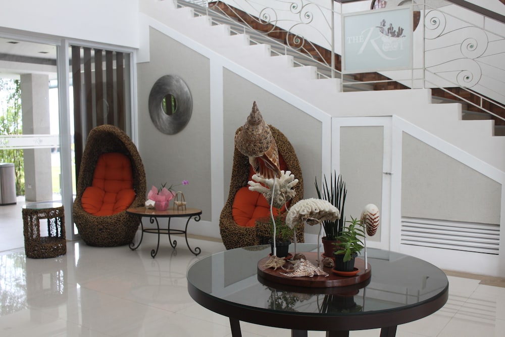 The Reef Hotel And Residences 43/51