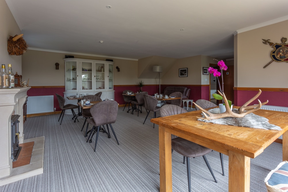 Braeburn Guesthouse 30/50