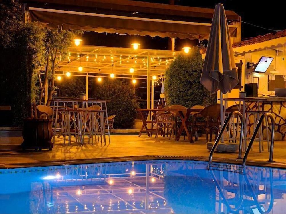 Bybassios Hotel 19/37