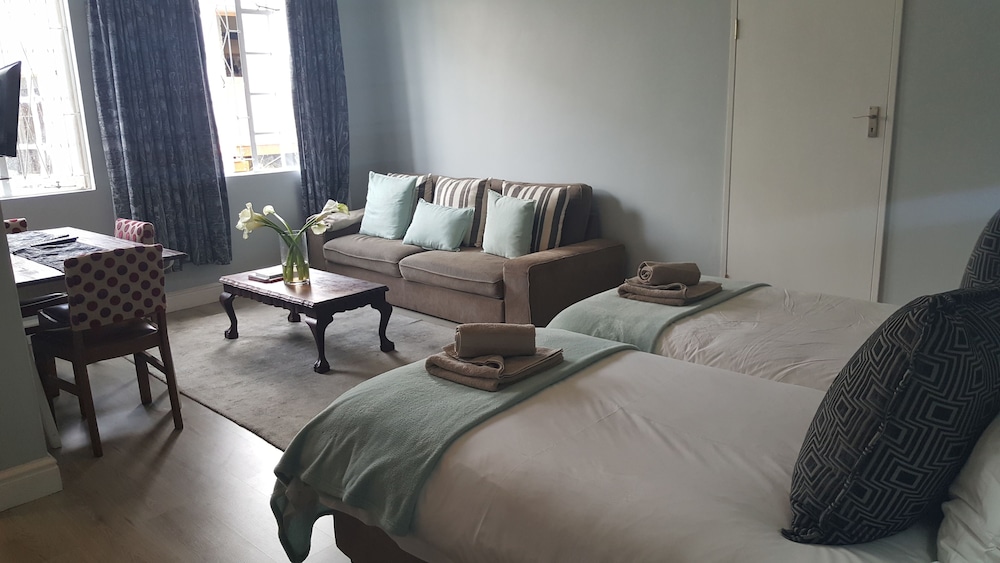 Garden Cottage, Single Bed