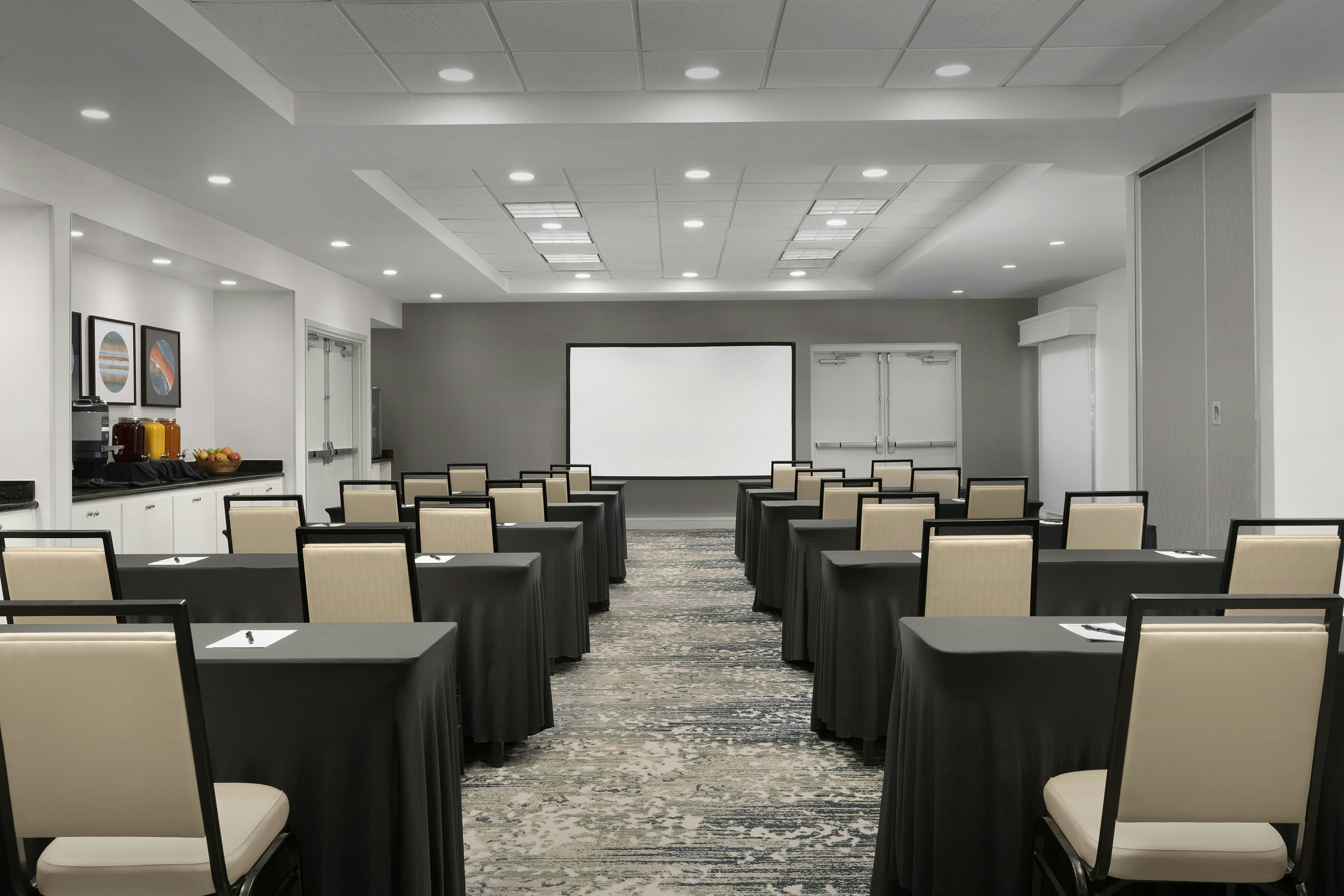 Hilton Garden Inn Huntsville Space Center 44/55