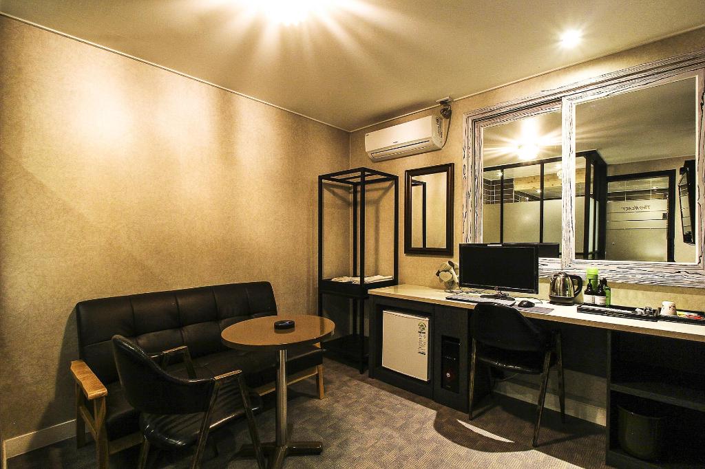 Two Heart Hotel Gimhae 35/55