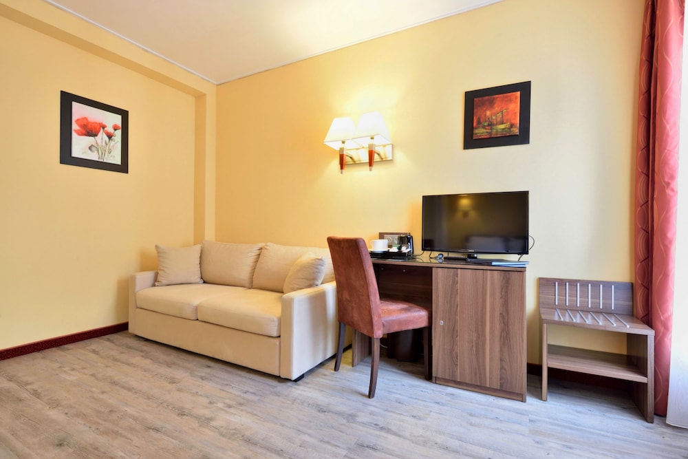 Hotel Capitole 34/53