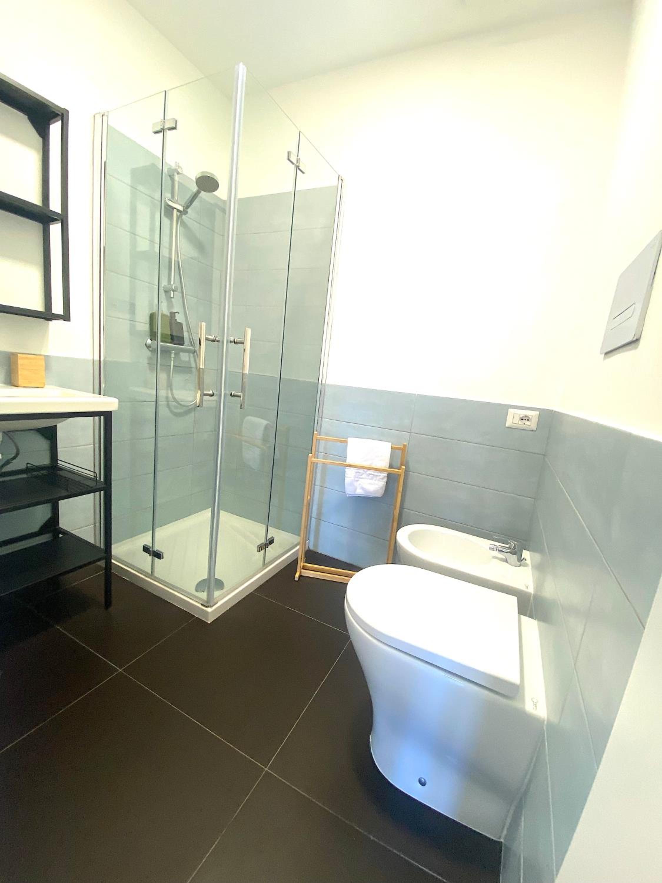 Lexie Suites 22/28