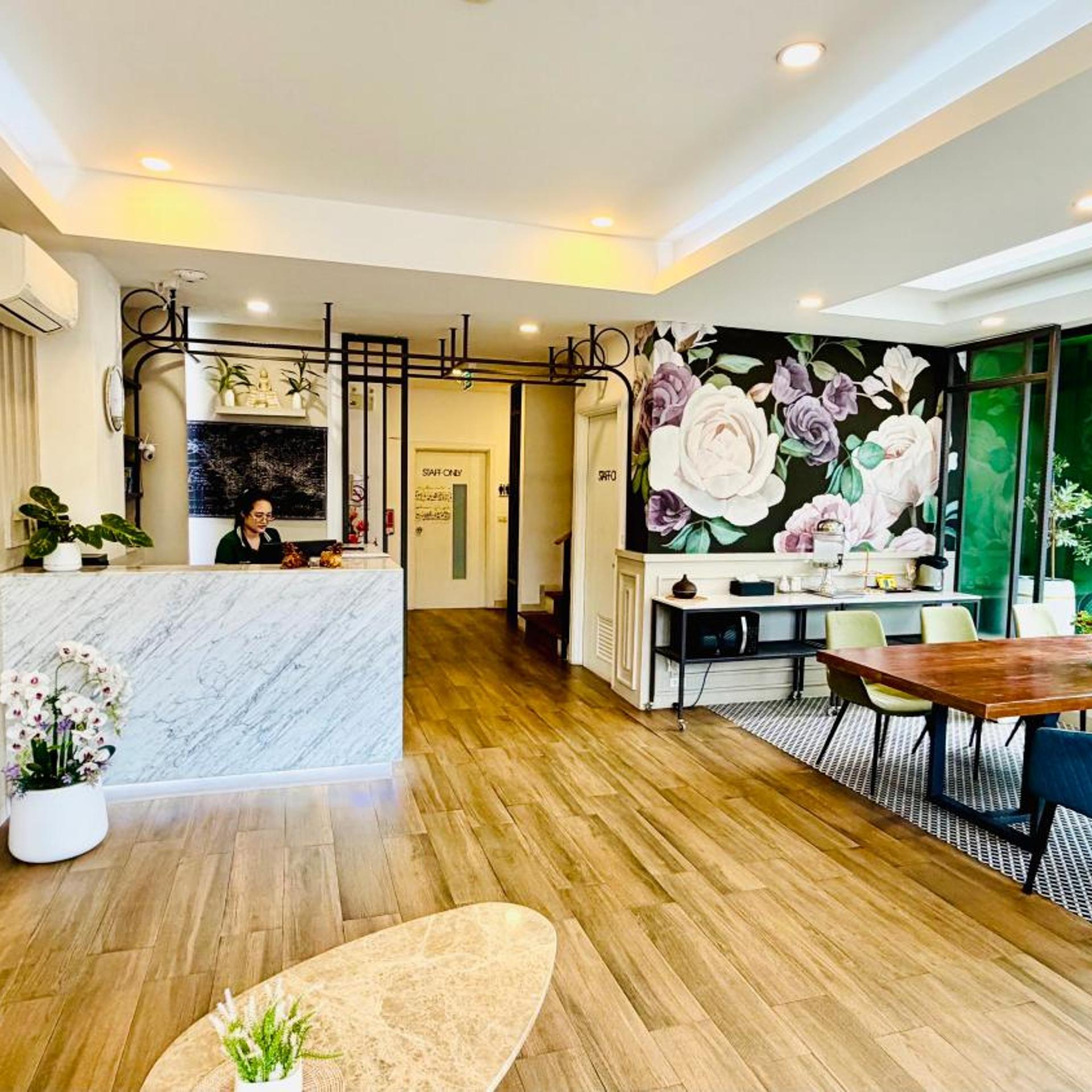 Viva La Vida Hotel 2/37