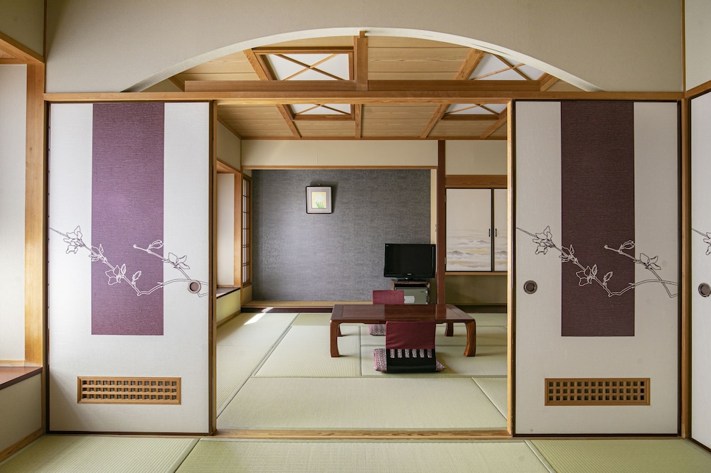 Yufuin Baien Garden Resort (ex Ryokan Baien) 9/47