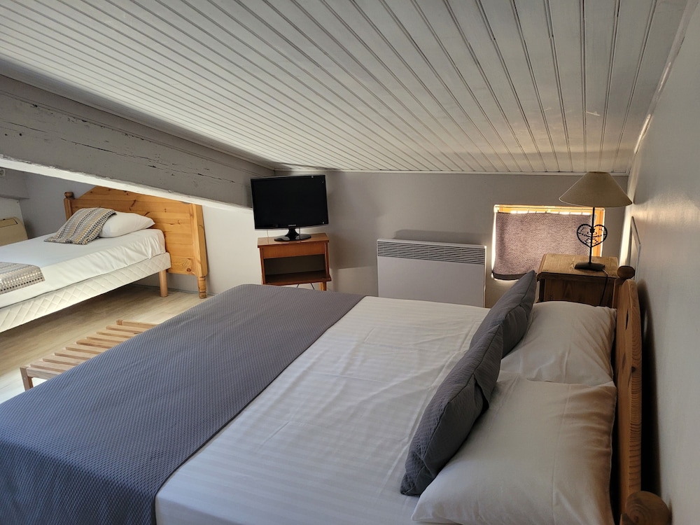 Mansardette, Double Bed