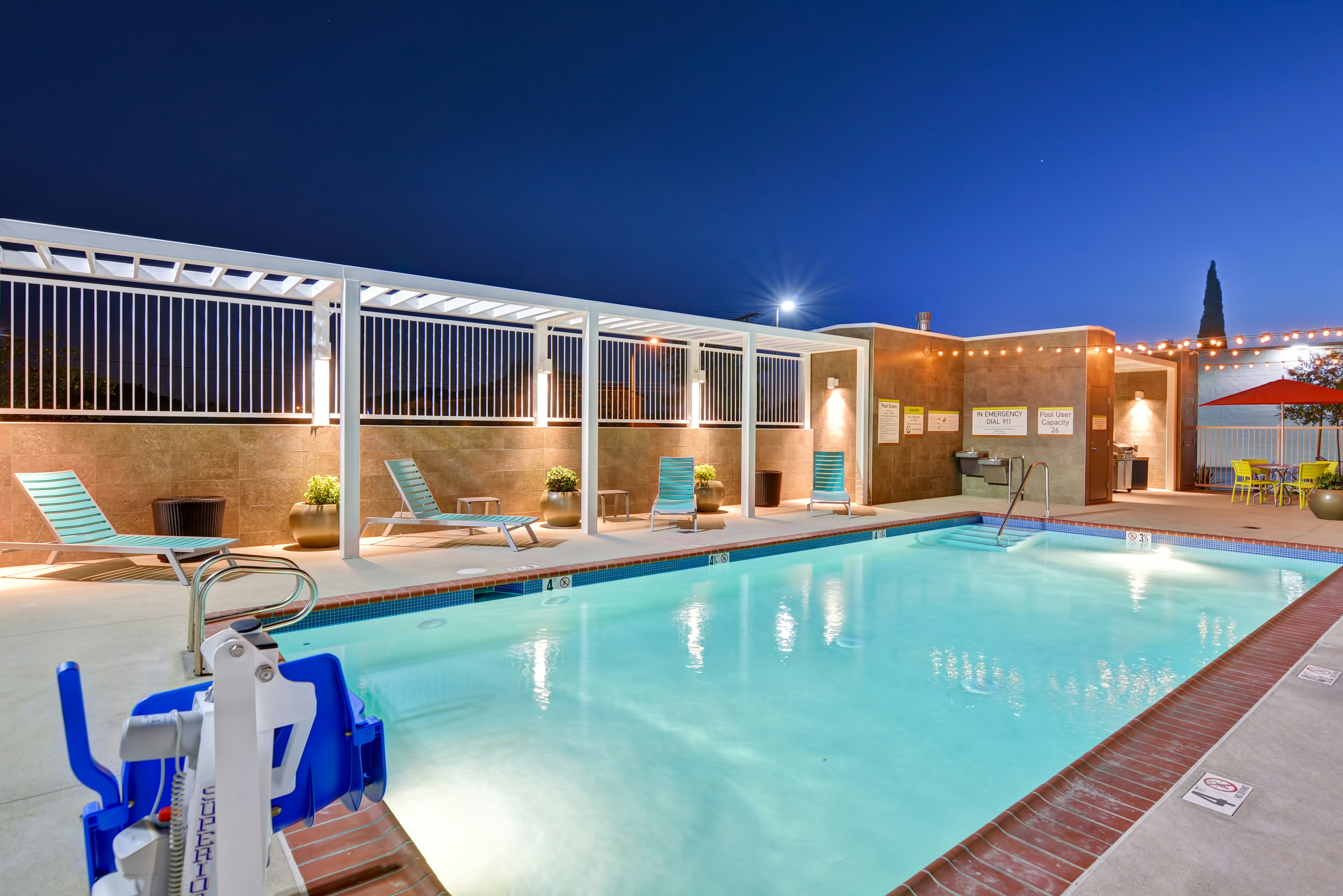 Home2 Suites By Hilton Azusa 22/22