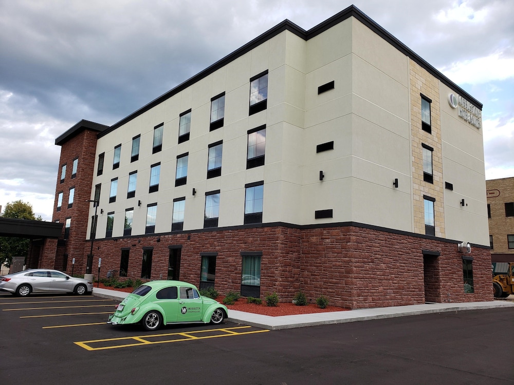 Cobblestone Hotel & Suites Janesville 30/38