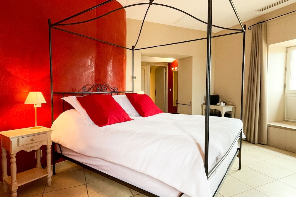 Host Du Chateau Des Fines Roches 6/40