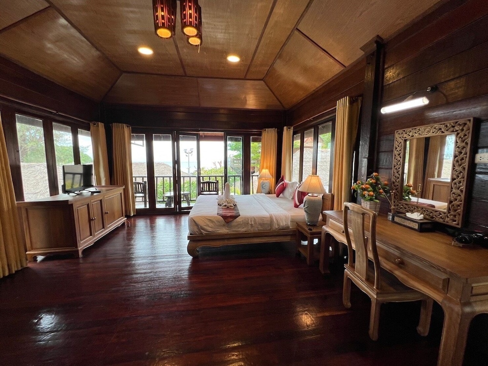 Anda Resort Koh Lipe 32/50