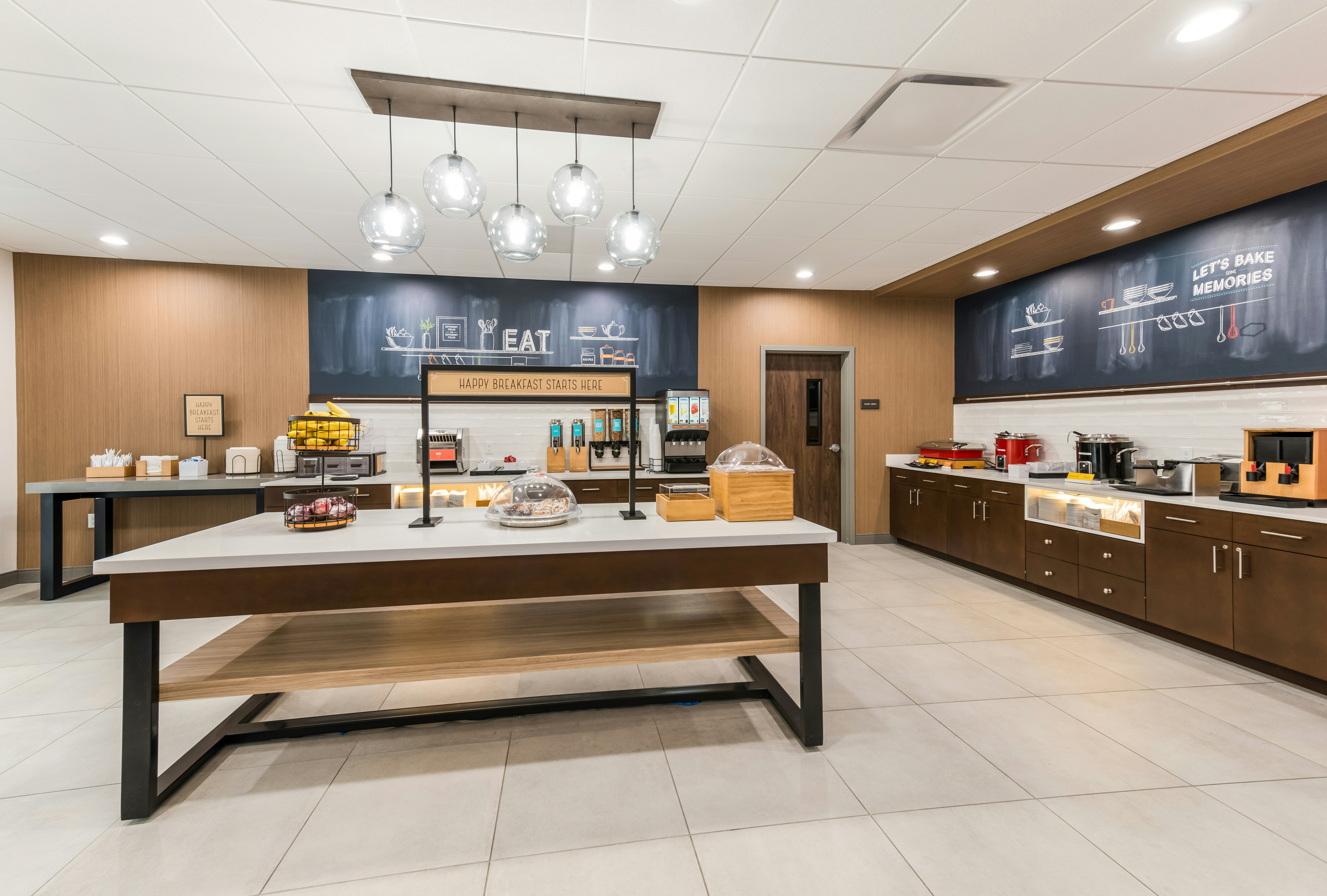 Hampton Inn and Suites Benton Harbor MI 4/47