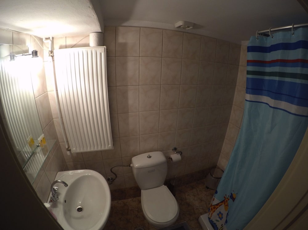 Atlantis Hotel 39/44