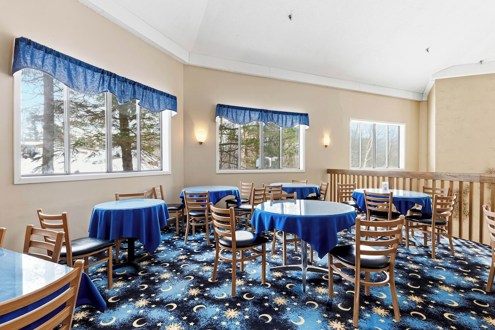 North Star Lodge And Resort 64/78