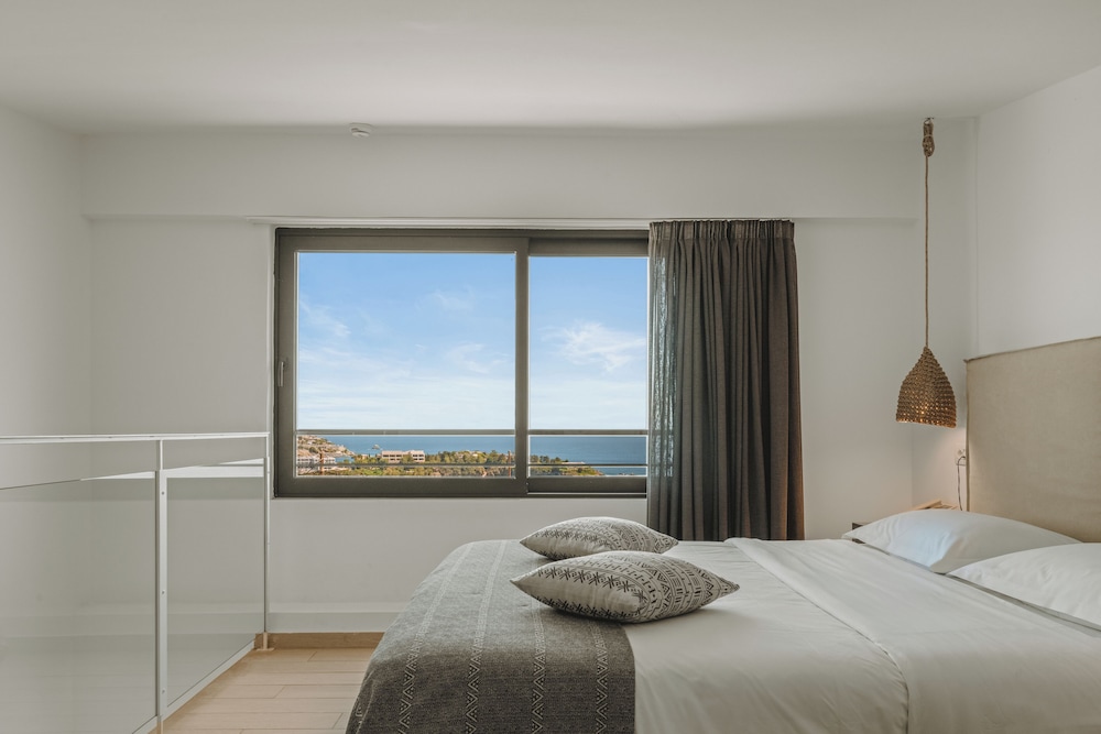 Maisonette, Deluxe, Double Bed, Sea View, Sofa