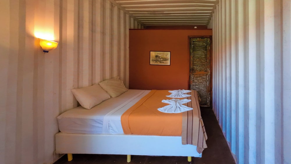 Hostel Container Cabo Frio 11/30