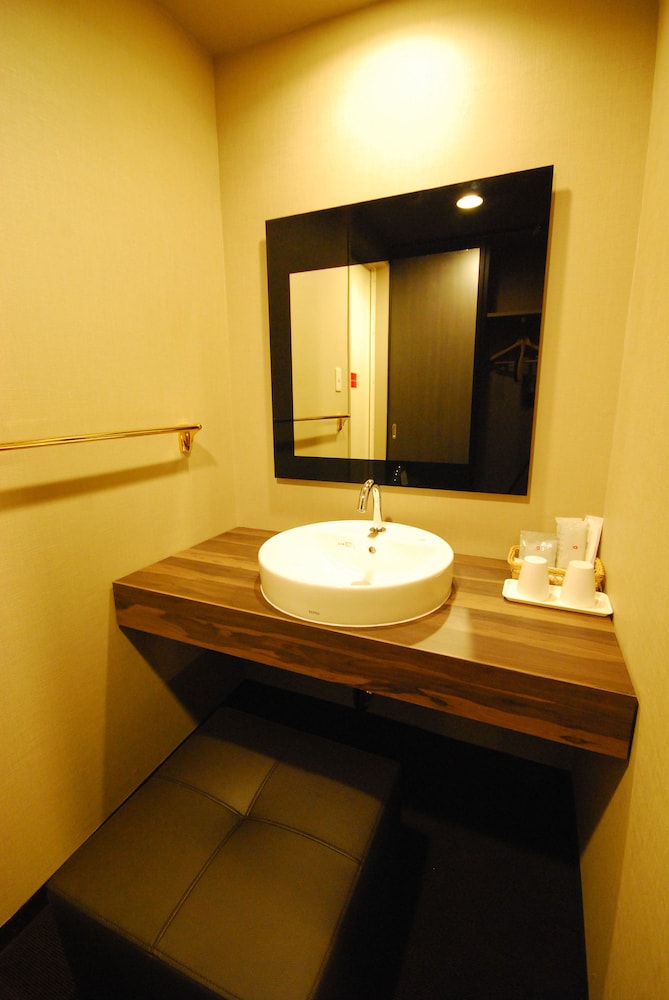 Hotel Binario Umeda Formerly Hotel Sunroute Umeda 48/50