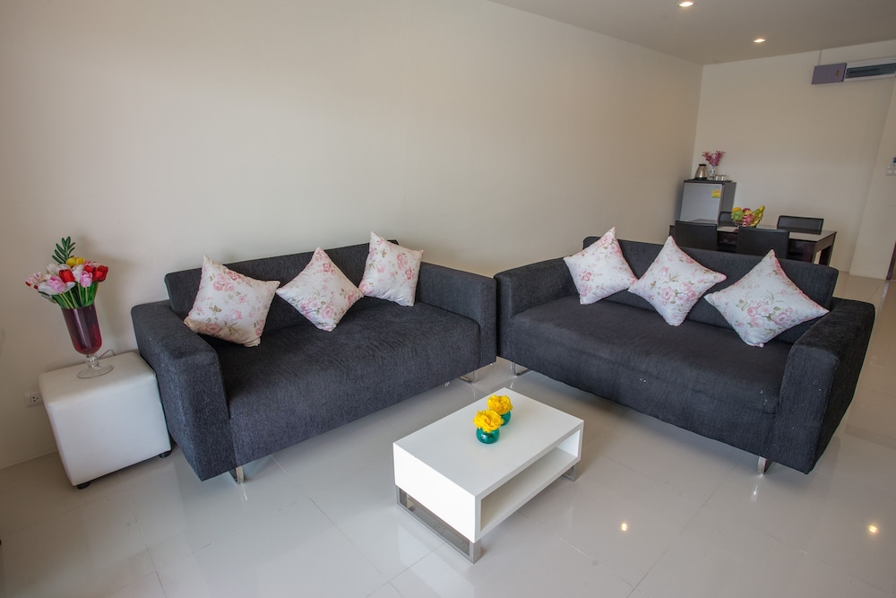 R Con Sea Terrace 33/63