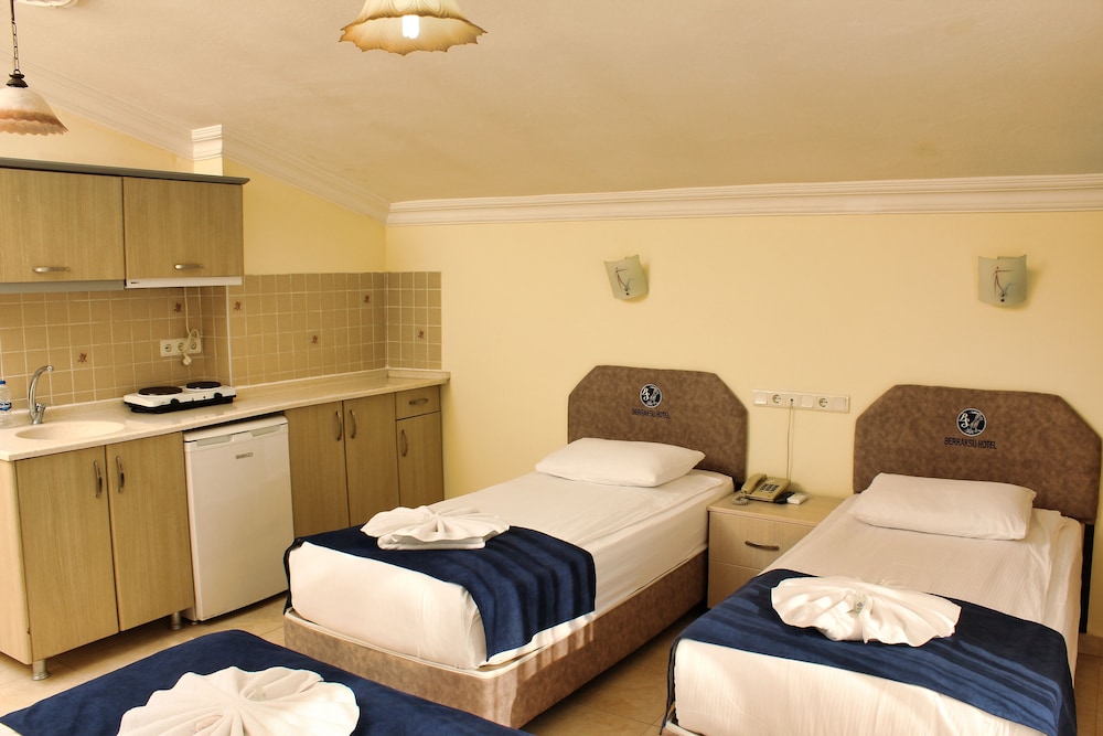 Berrak Su Hotel 22/50