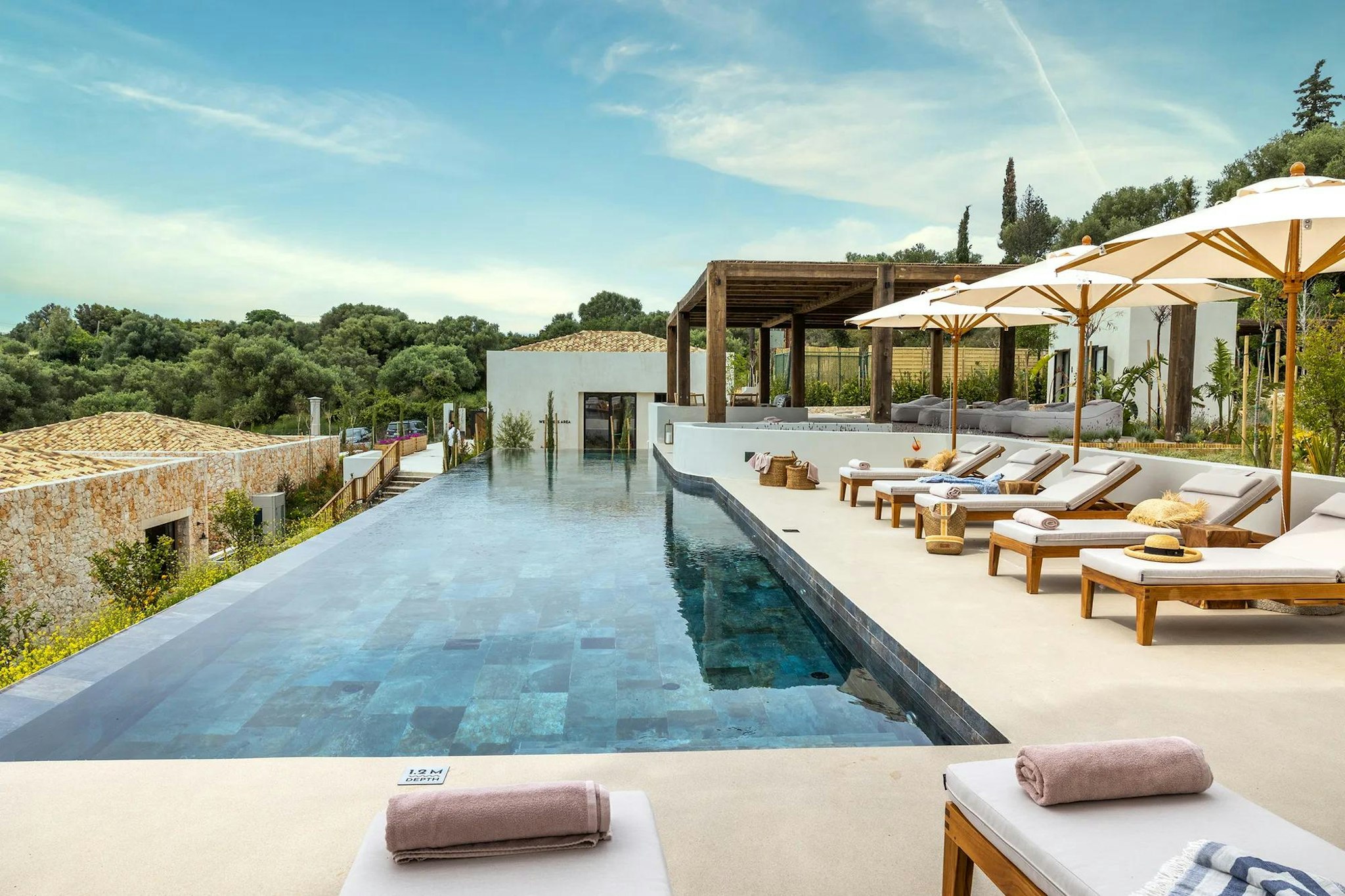 Eliamos Villas Hotel and Spa - Relais & Chateaux 46/52
