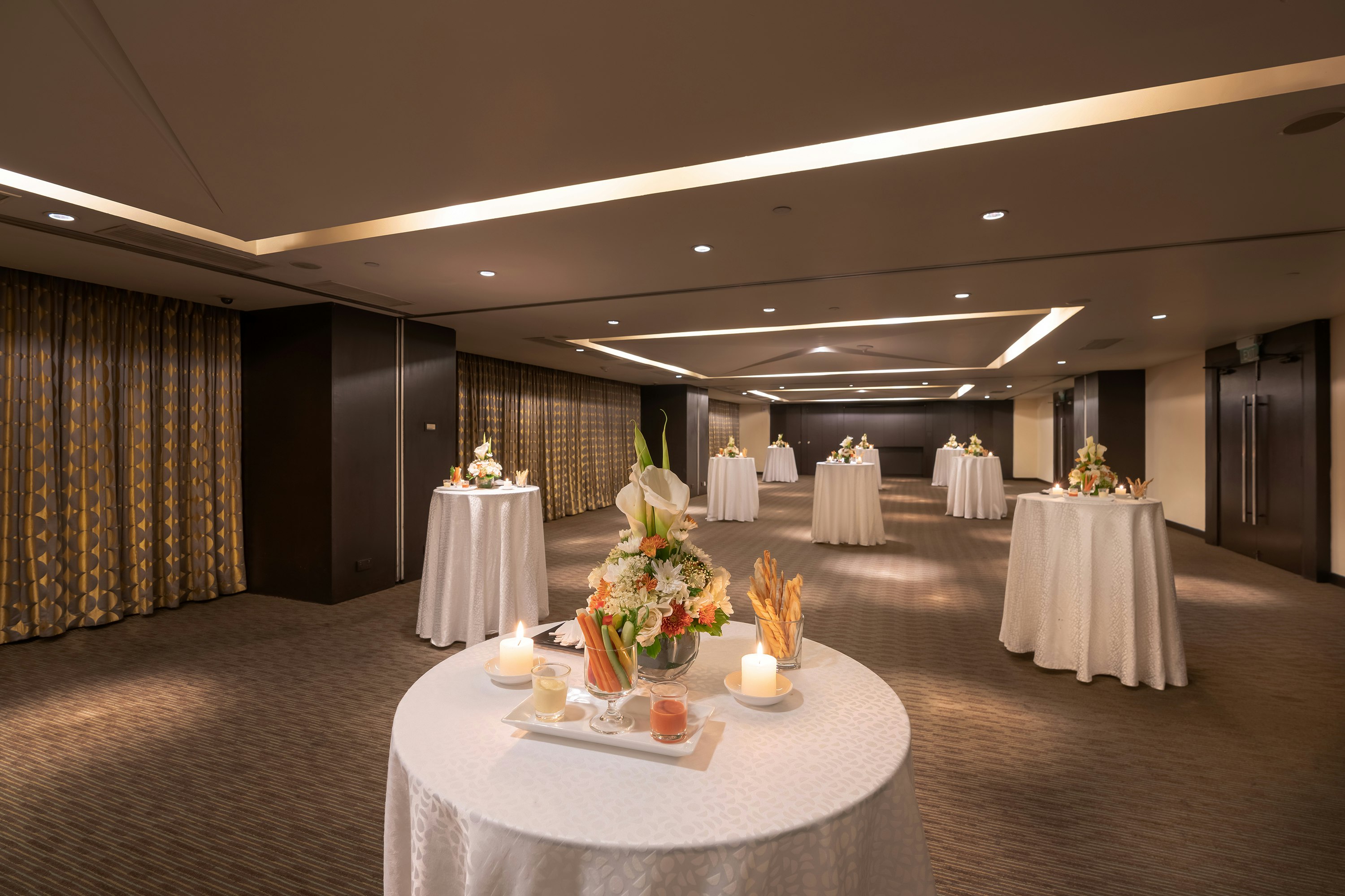 Cinnamon Grand Colombo 27/40