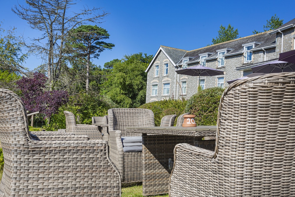 The Moorland Hotel 41/49