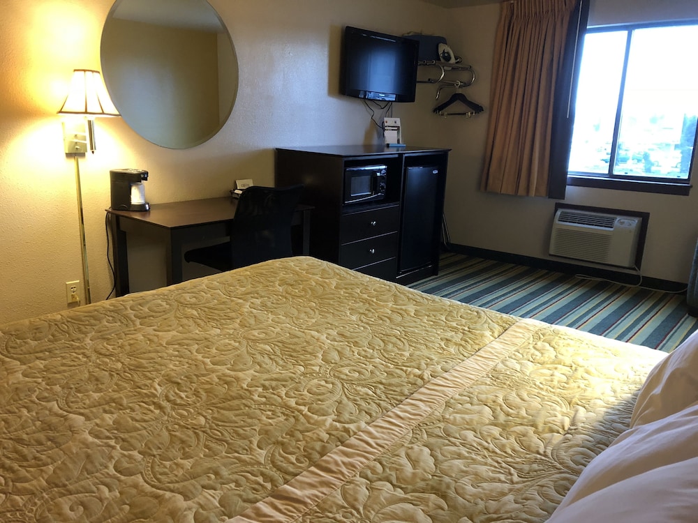 Super 8 by Wyndham Coeur d'Alene 5/32