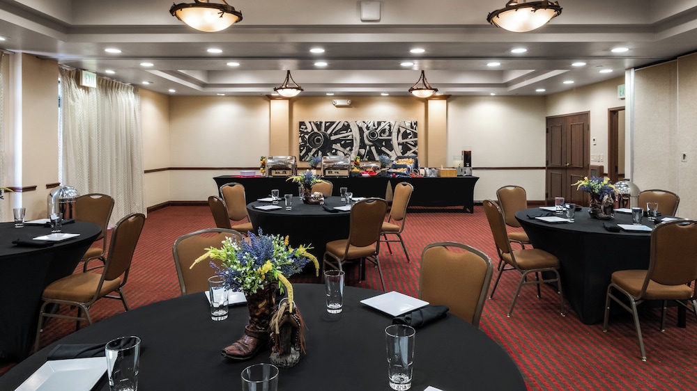 Hyatt Place Fort Worth Historic Stockyards Formerly Amerisuites Fort Worth 66/68