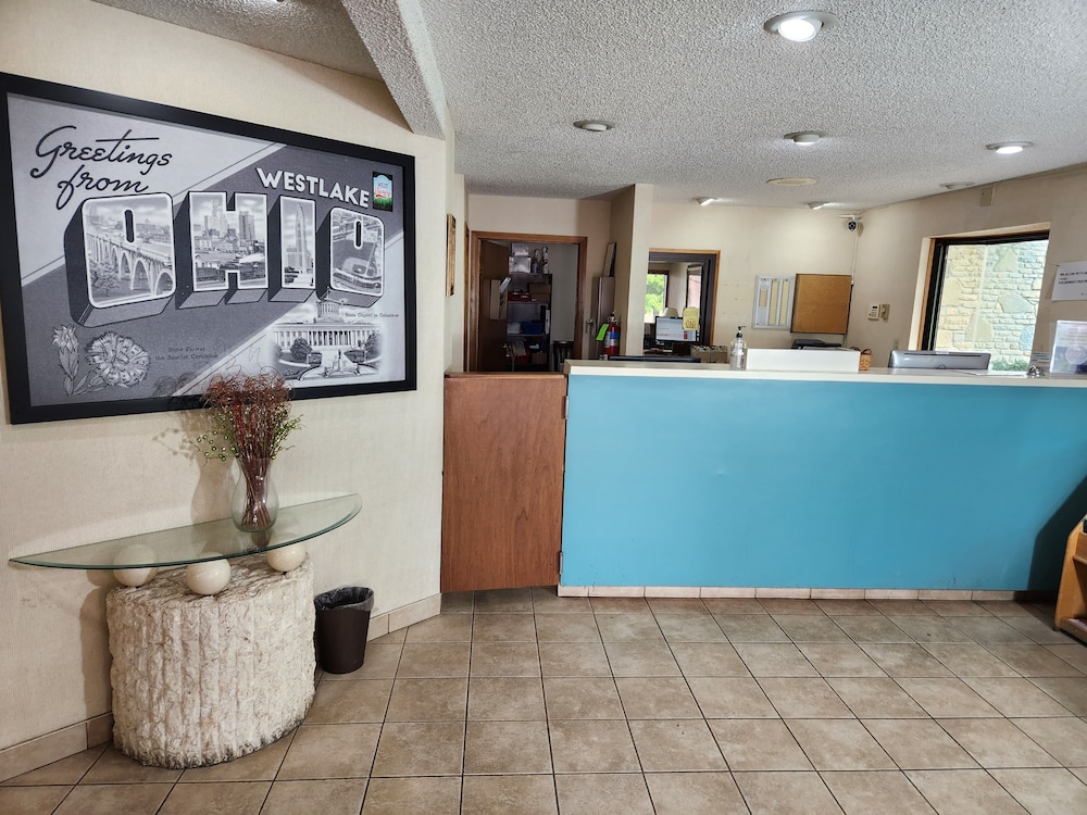 WestSpring Inn - Westlake Cleveland 4/36