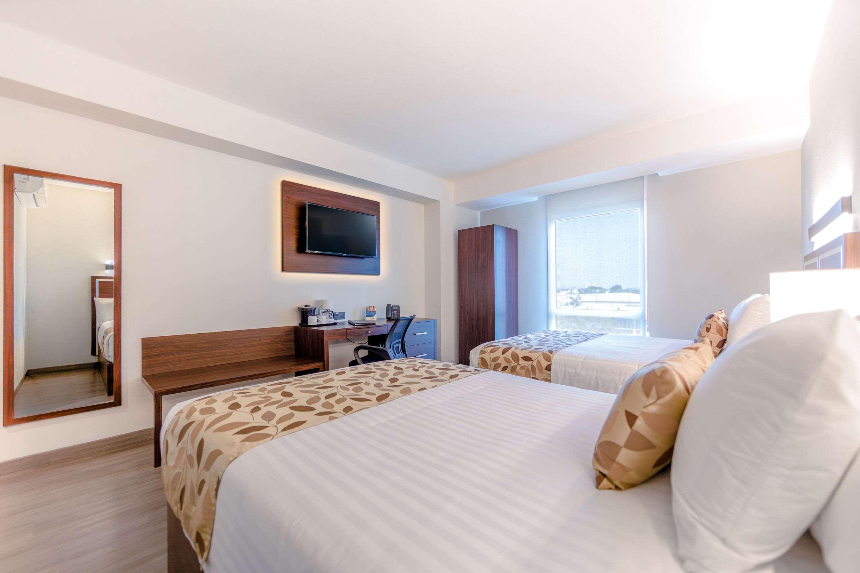 ROOM, 2 DOUBLE BEDS