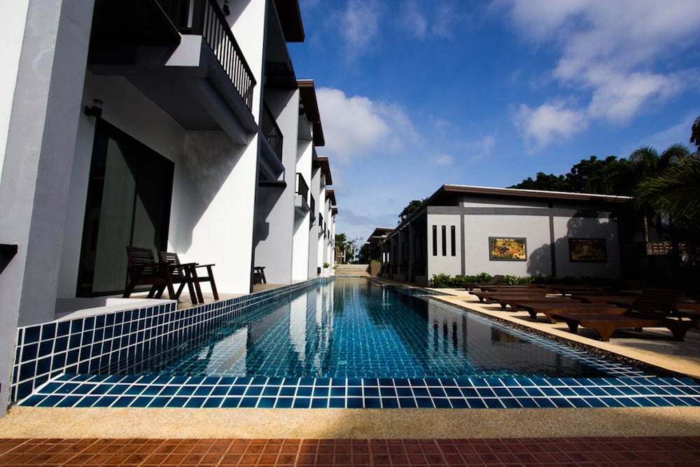 Alphabeto Resort 2/40