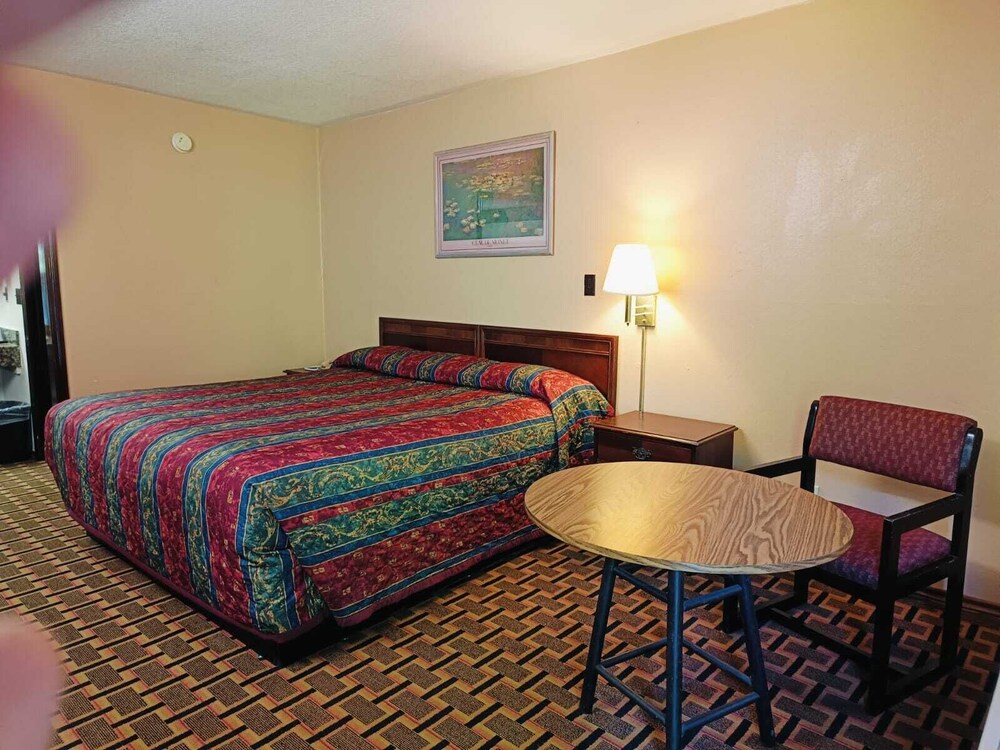 Victorian Inn 13/27