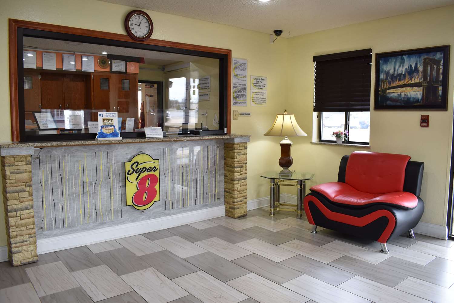 Super 8 by Wyndham Newport News/Jefferson Ave. 2/36