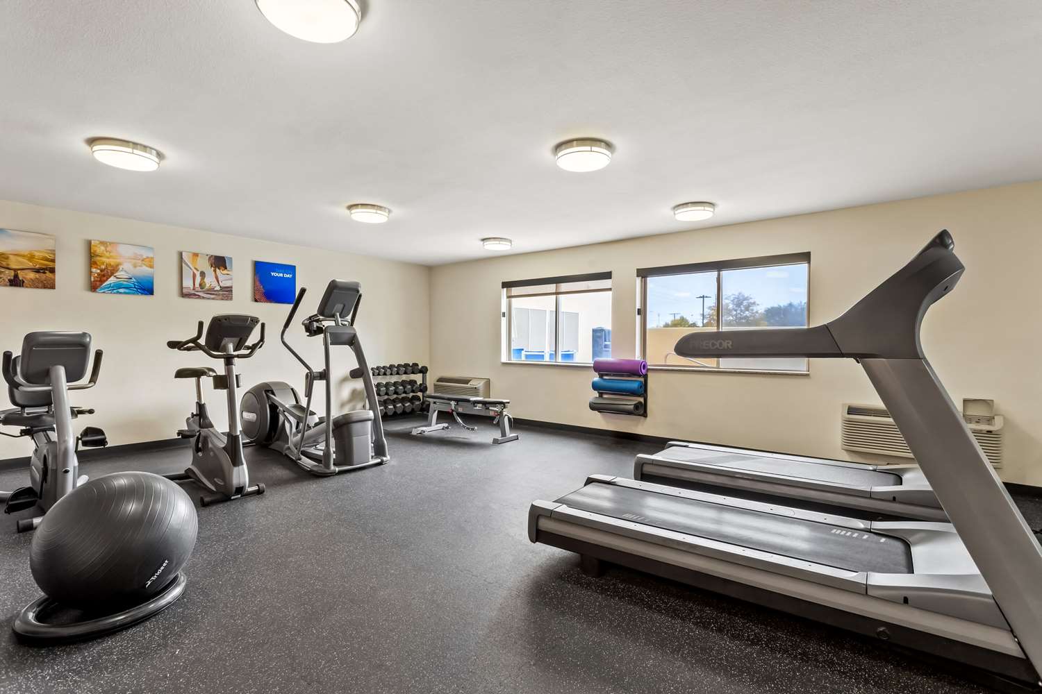 Comfort Inn and Suites Albuquerque Downtown 6/17