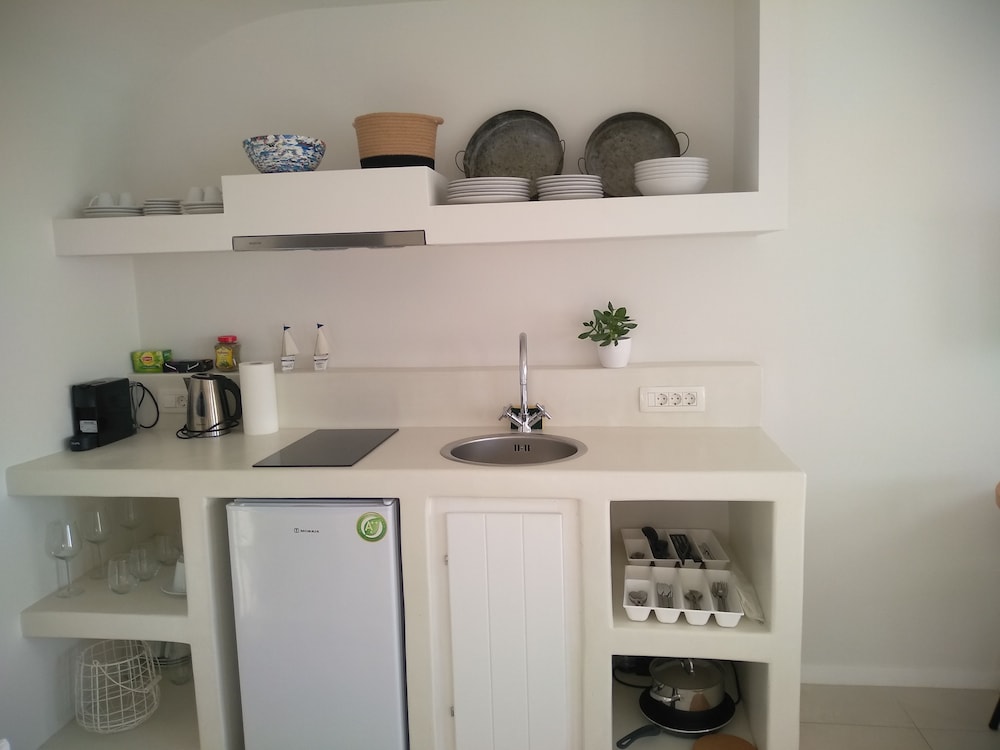 Sol Mate Suites 24/27