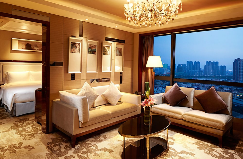 Hilton Foshan 27/47