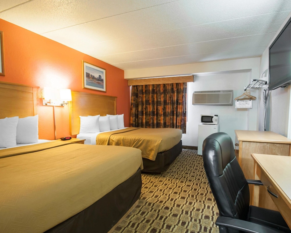 Econo Lodge Kansas City Downtown North 9/28