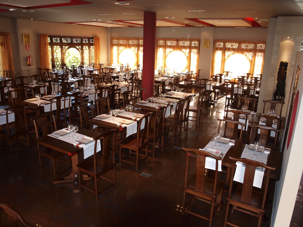 Hotel Dinastia 29/40