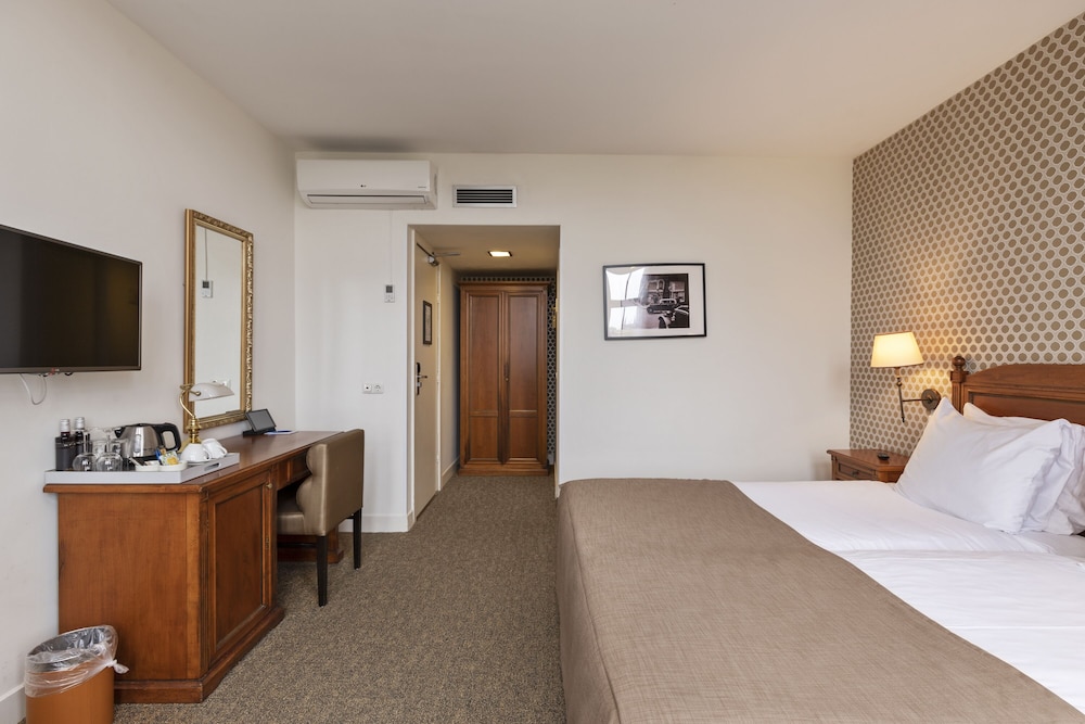 Dikker And Thijs Fenice Hotel 25/73