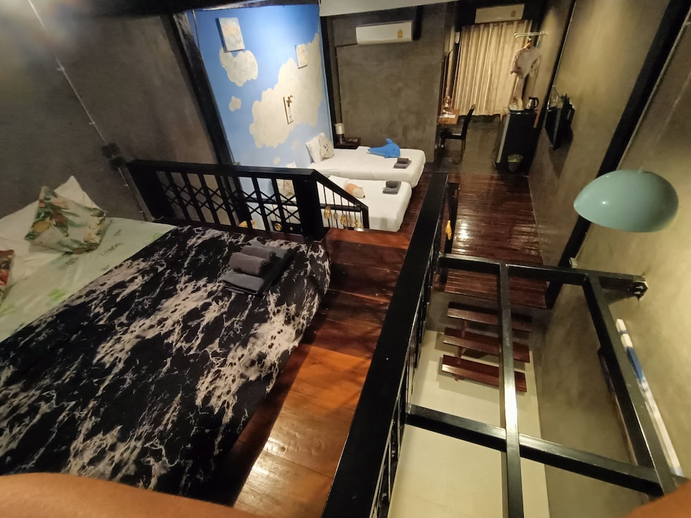 Aen Guy Boutique Hotel 67/73