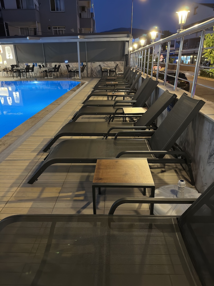Soykan Hotel 46/62