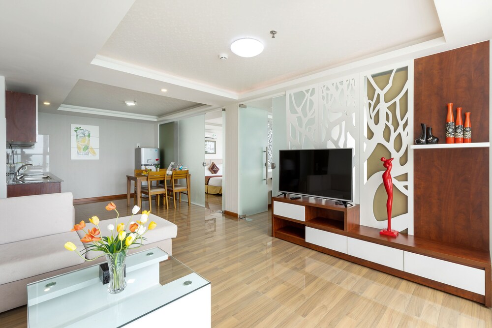 Paris Nha Trang Hotel & Apartment 8/72