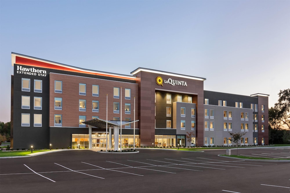 Hawthorn Extended Stay by Wyndham Mount Laurel / Moorestown 51/57